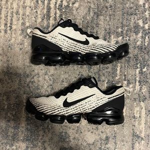 Nike VaporMax Black and White size Womens 10